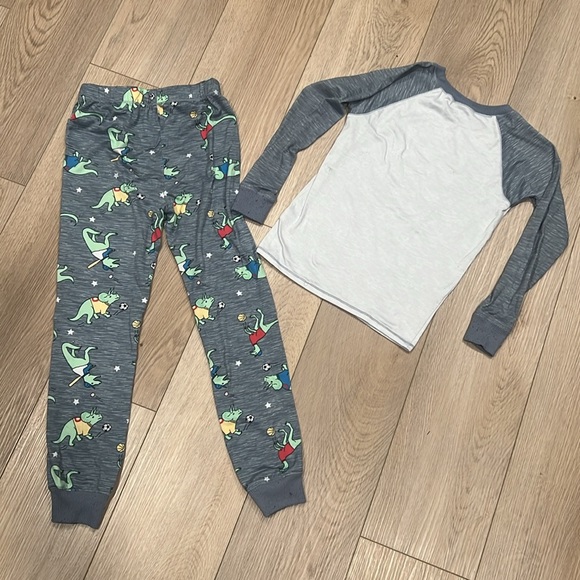 Boys Size Small, Dinosaur Sports Pajama Set - Picture 2 of 8